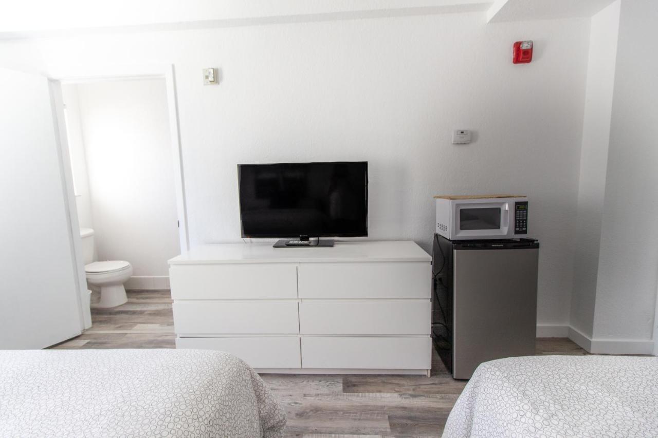 Ocean Spray Hotel Miami Beach Room photo